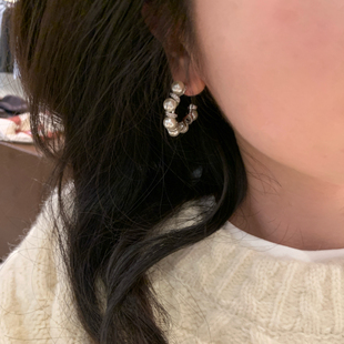 银色耳圈秋冬耳饰方圆脸高级 正品 法式 巨好看珍珠耳环圈圈2026新款