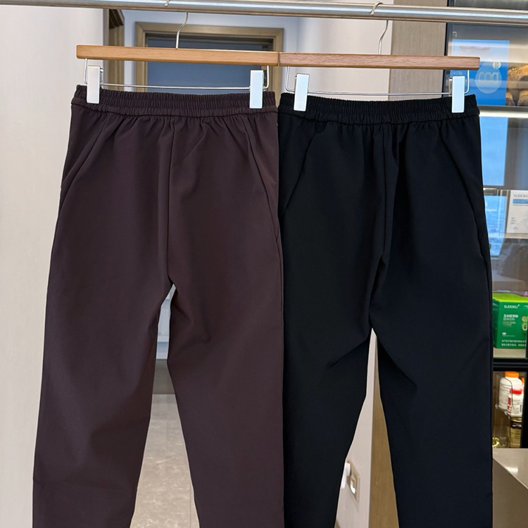 【1101】冬季新款青年流行时尚户外运动休闲女士加绒休闲裤BK