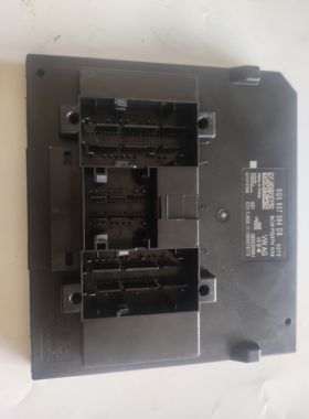 5Q0937084DB/DC/ DA/DK宝来途昂途安L迈腾B8高尔夫7A3车身电脑BCM