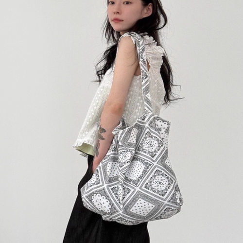 韩国代购花纹灯芯绒单肩包