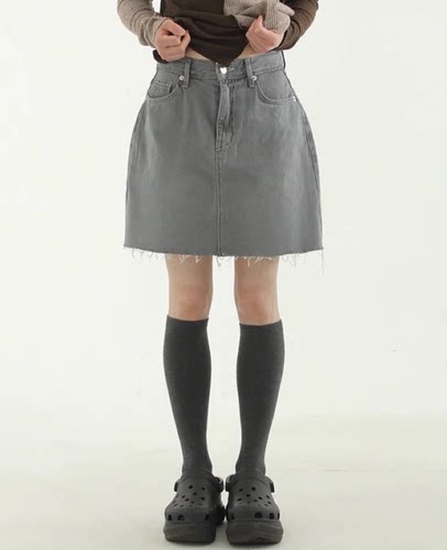 cutoffdenimminiskirt