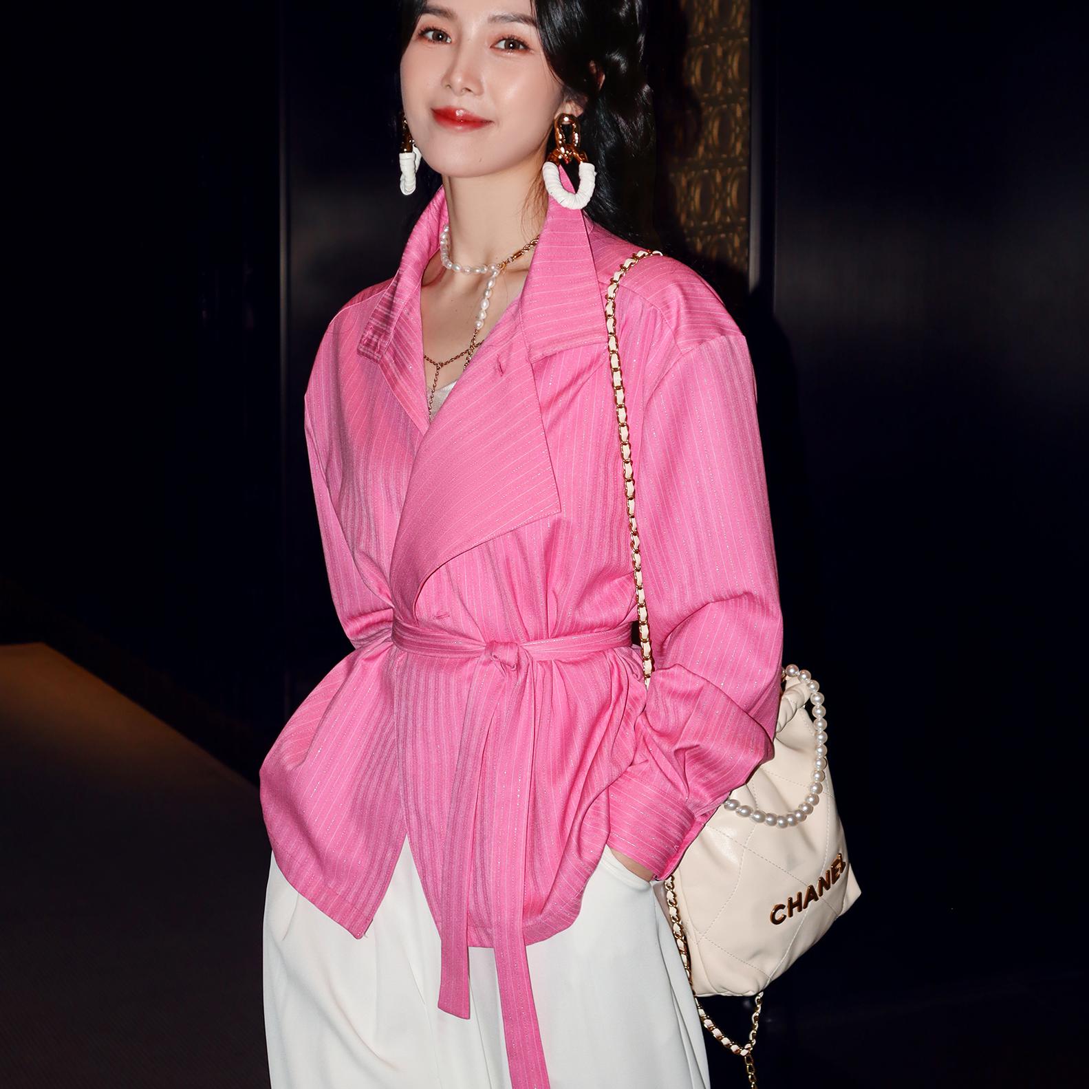 玫粉亮丝条纹设计感宽松显瘦外套