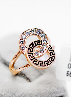 丽晶饰品  镀金合金饰品  时尚八字形镶钻戒指   95639