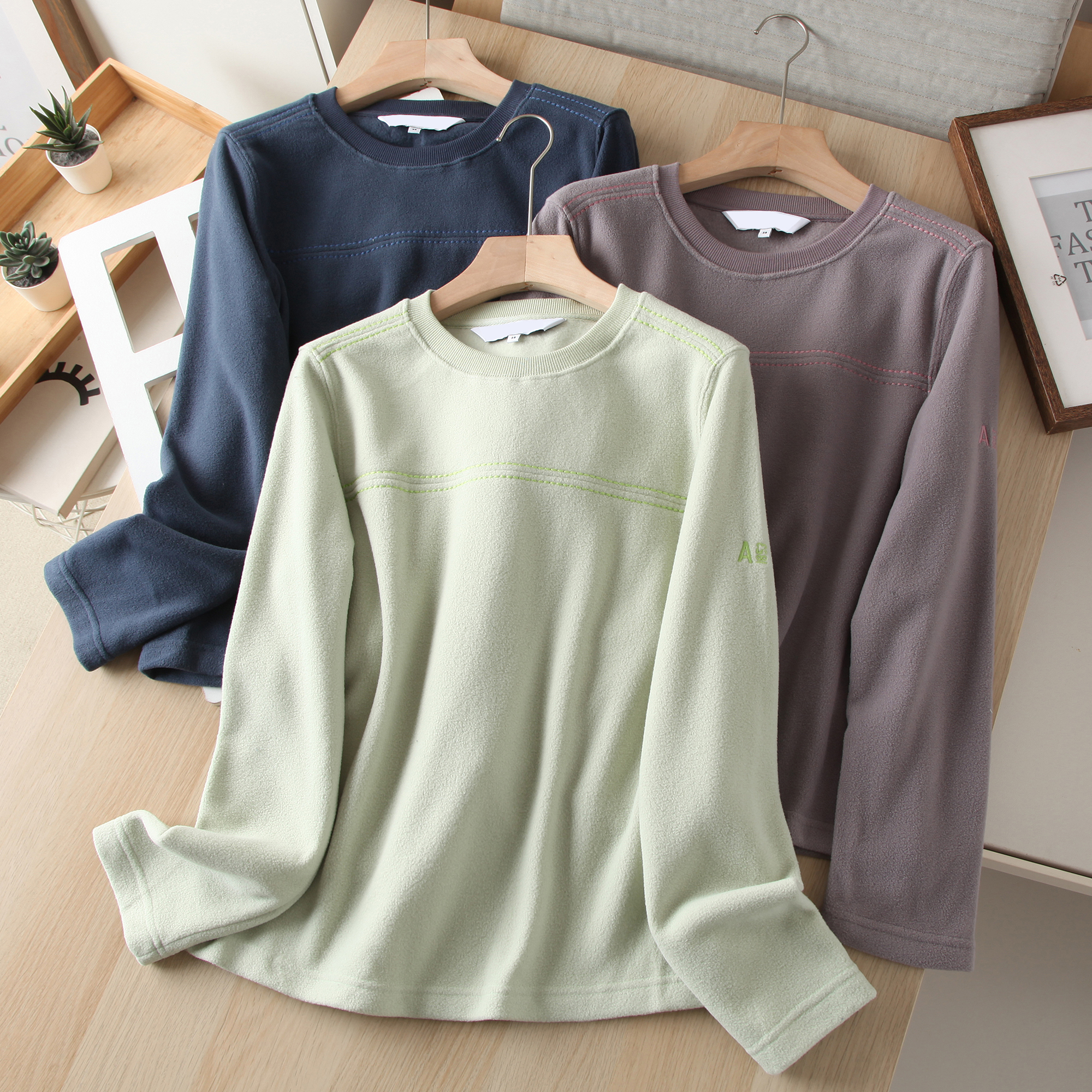 圆领抓绒衣内胆衣卫衣