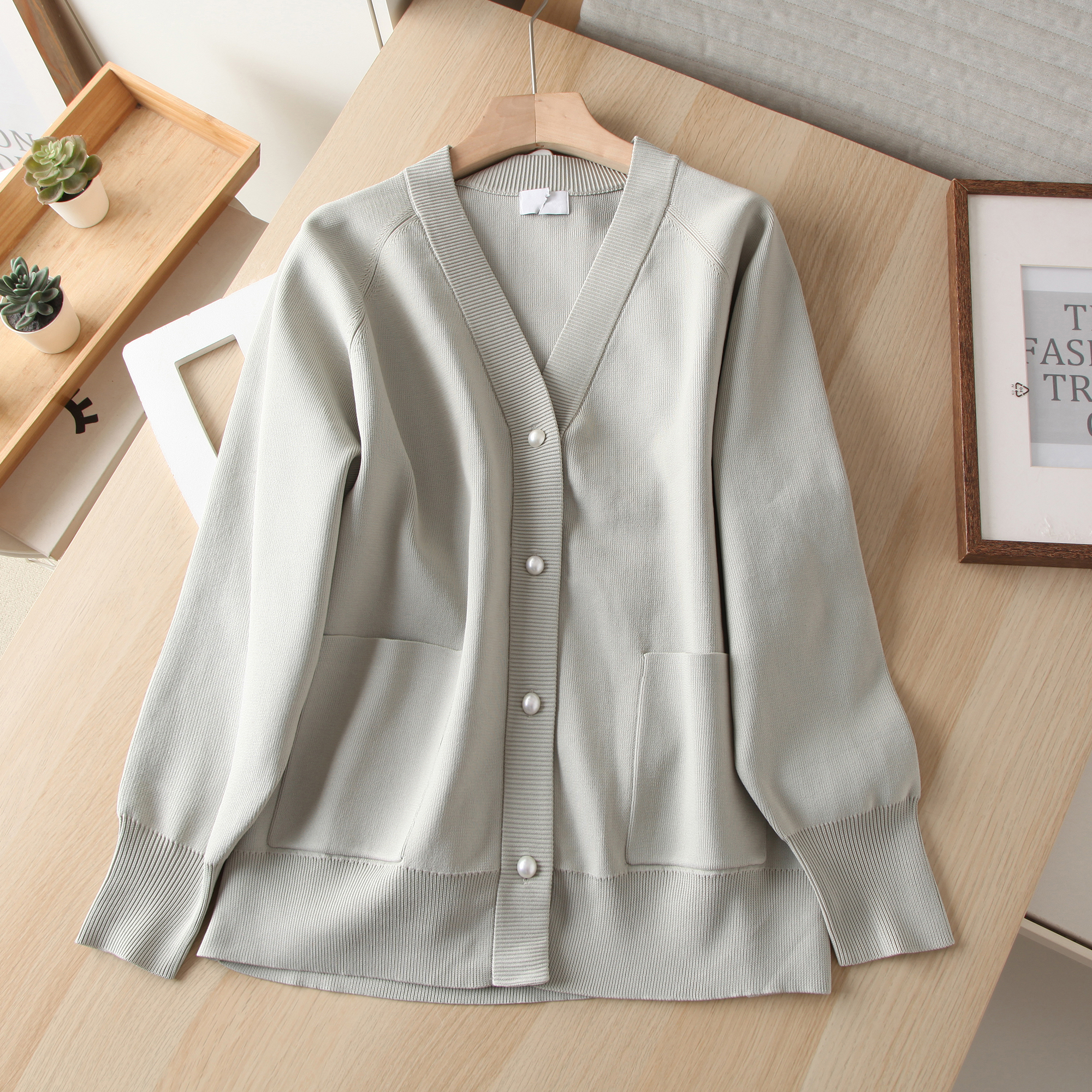 极简轮廓松弛感针织衫