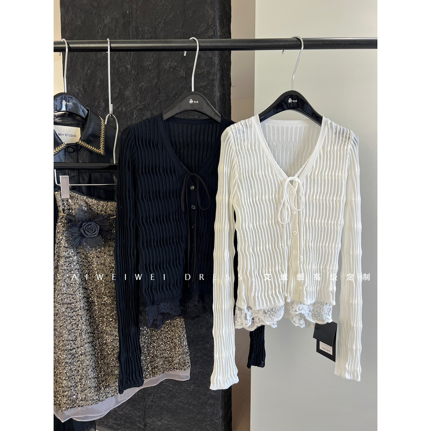 【26早春设计师款】重工刺绣蕾丝系带假两件 浪漫法式坑条针织衫