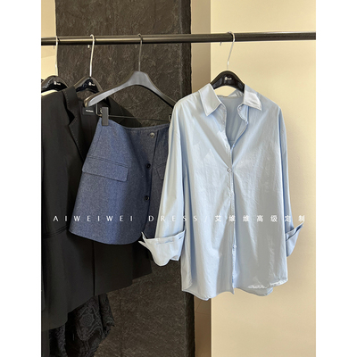 重磅推荐！小众设计师款 慵懒廓形蓝衬衫+复古牛仔排扣短裙套装女