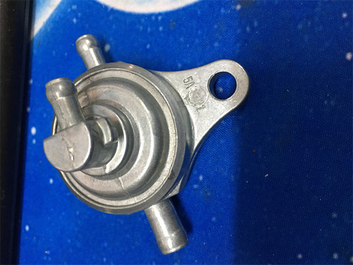 雅马哈禧发燃油开关自吸式