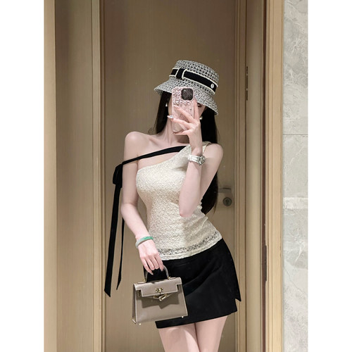 Sun雅乔【曼城之恋】夏日露肩性感小众飘带设计师斜肩天丝上衣女