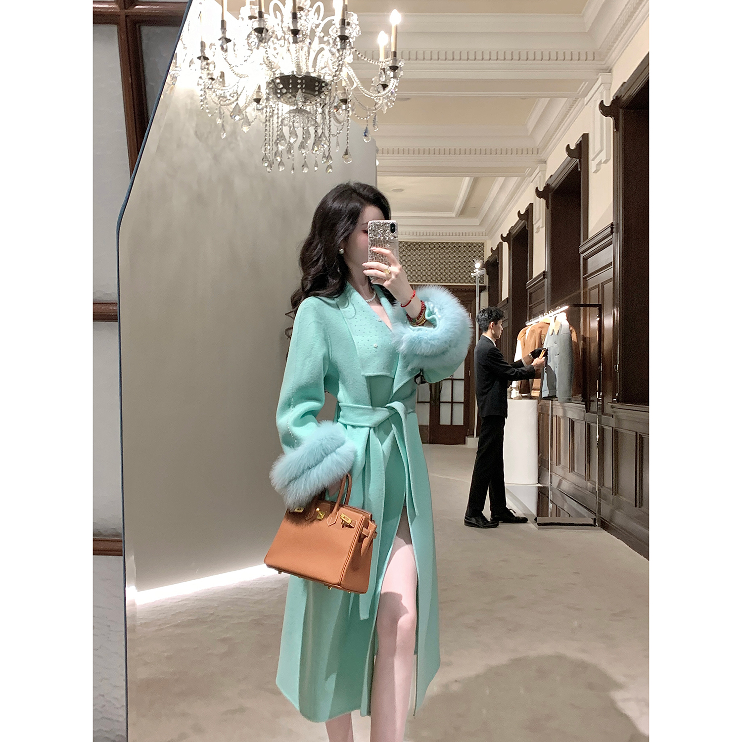 Sun雅乔【新品预热】袖口毛毛拼接大衣