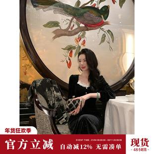 Sun雅乔【神秘黛安】方领泡泡袖蕾丝拼丝绒连衣裙