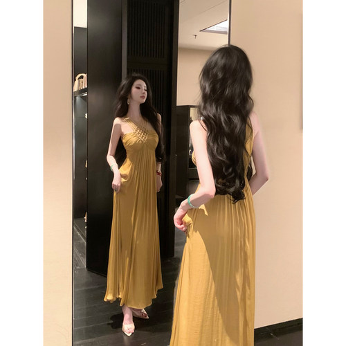 Sun雅乔【金缕摇曳】春夏辣妹性感复古设计感交叉编织挂脖连衣裙