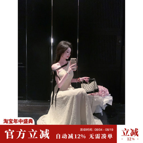 Sun雅乔【曼城之恋】夏季新款清纯撞色飘带不对称斜肩连衣裙