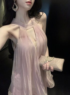 Sun雅乔【轻风摇曳】夏季无袖背心娃娃衫细闪亮丝压褶挂脖上衣女