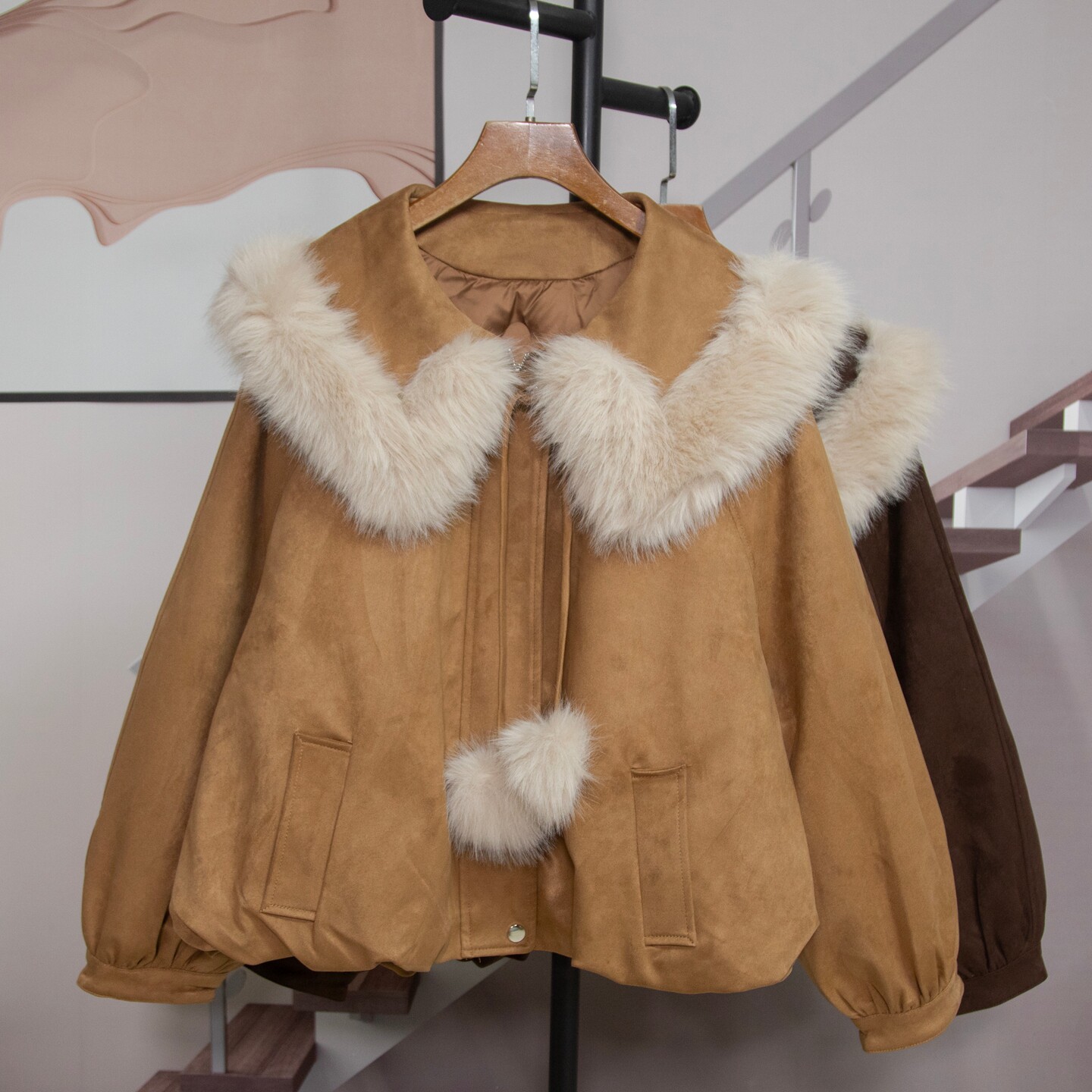 时尚宽松洋气毛领边大翻领白鸭绒羽绒服女2025冬款新款A子版2506