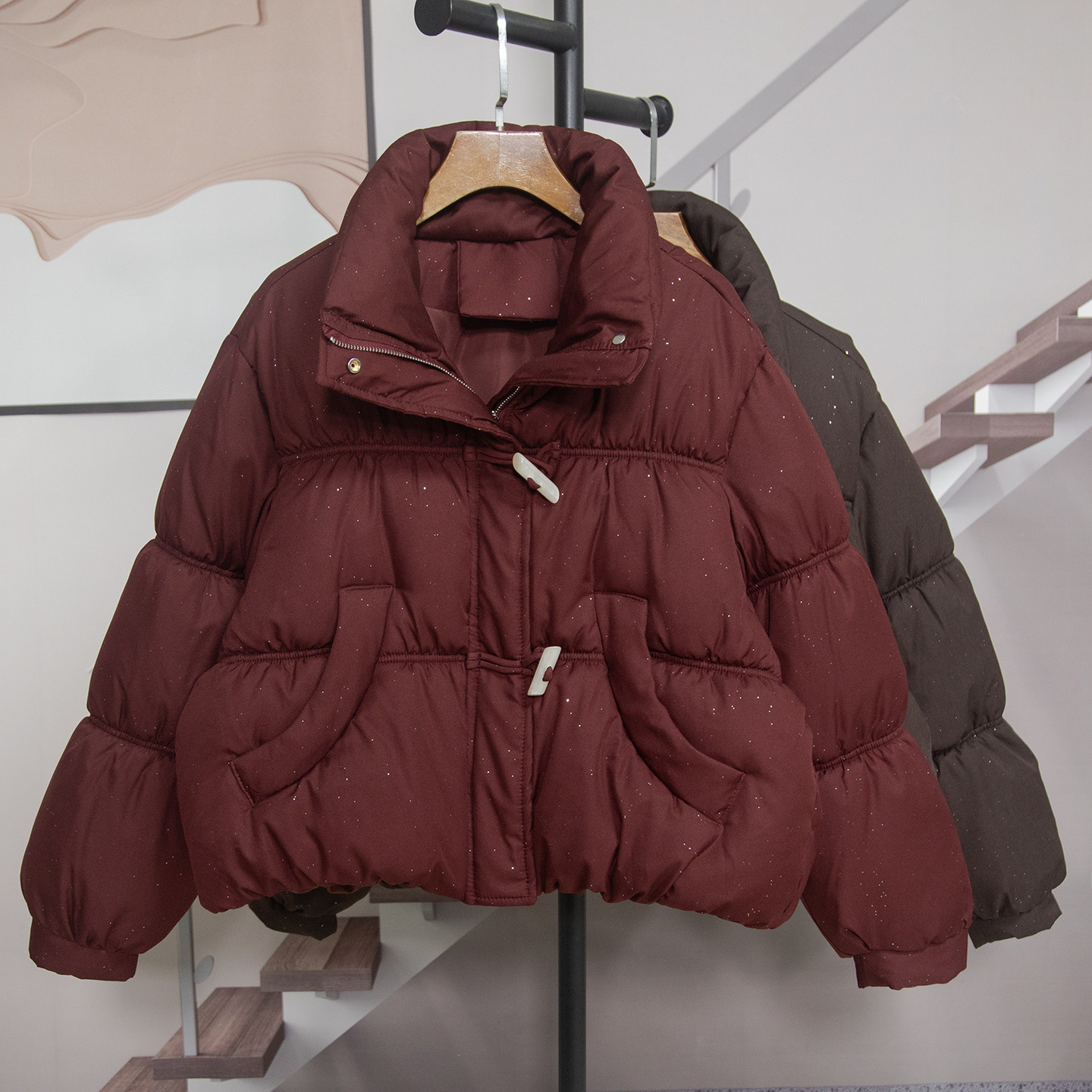 时尚立领短款带闪棉服女2025冬季加厚百搭减龄牛角扣外套上衣886,女装/女士精品,棉衣/棉服,淘宝优惠券,粉丝福利购,淘宝优惠卷