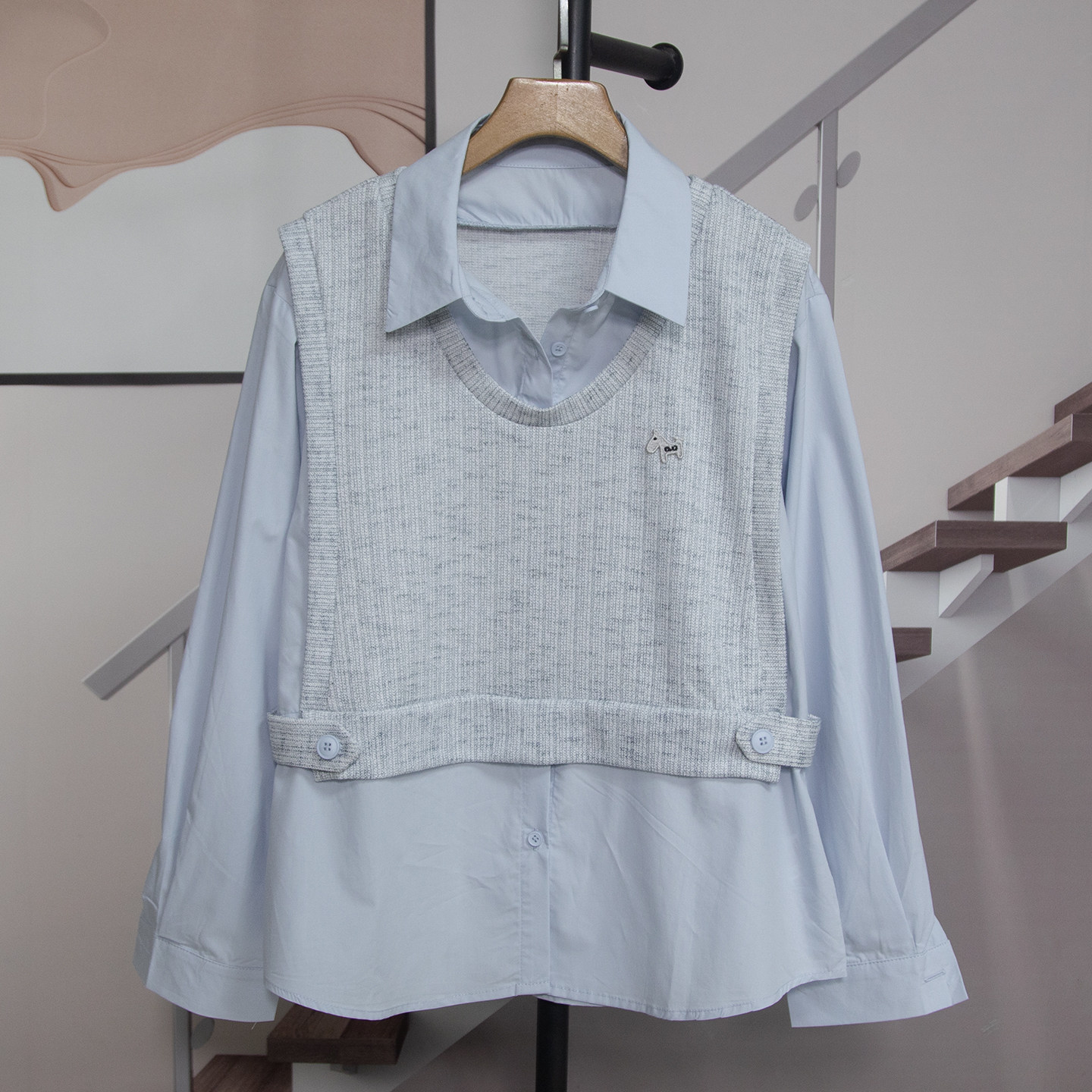 学院风马甲假两件衬衫女2026春季新款设计感小众休闲百搭上衣2673