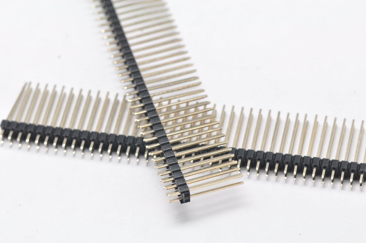 间距2.54MM 双排长排针 2*40P 脚长21MM 铜针