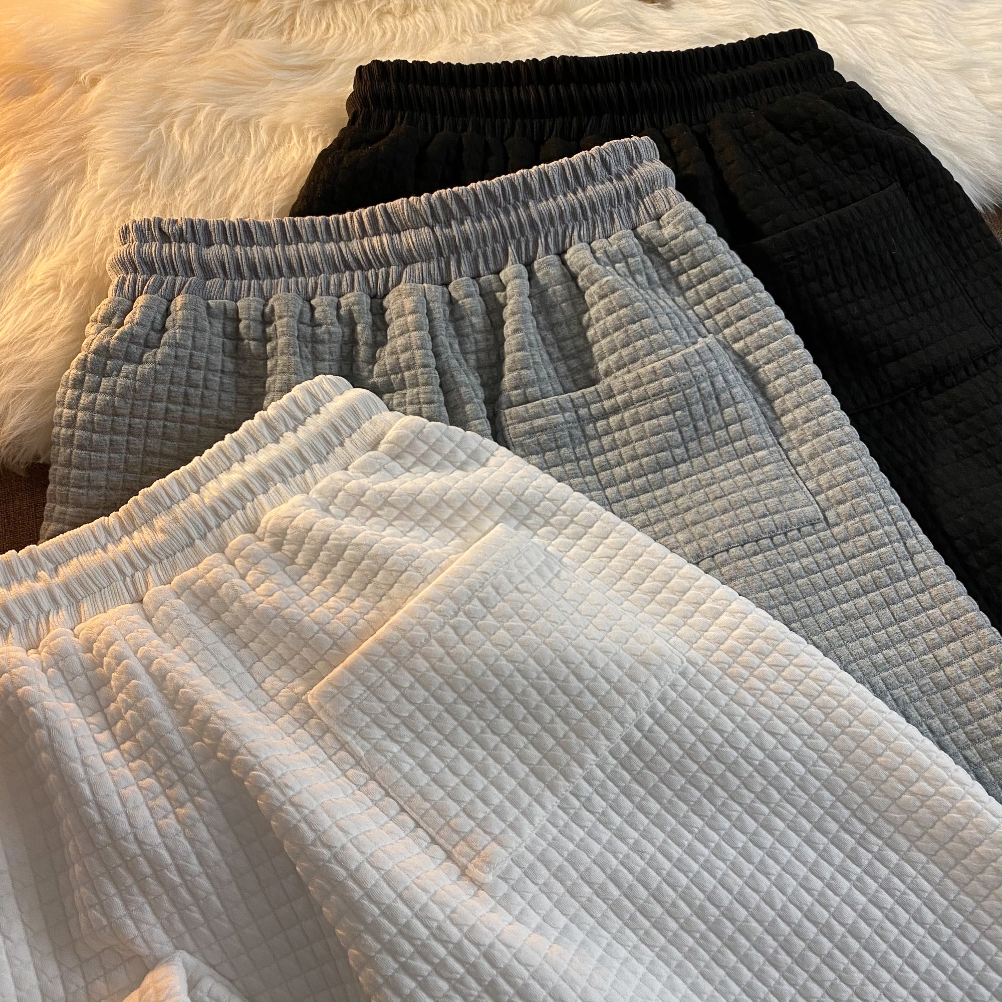 Retro white small fragrance pant women's straight line Korean net red shorts with boots are super hot