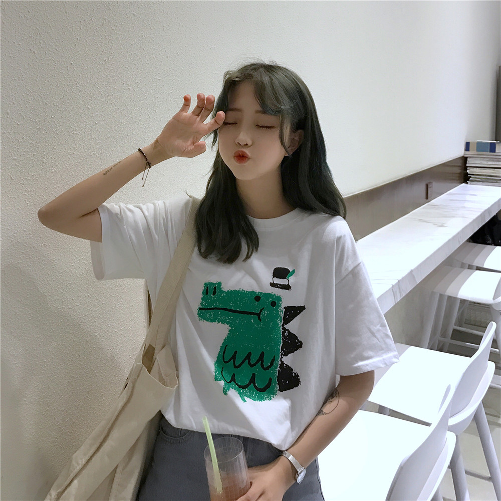 Live shooting small video women's Korean cute cartoon small dinosaur printing loose and versatile short sleeve T-shirt student