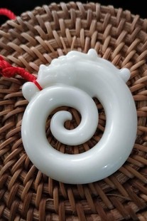 陕西蓝田玉原产地厂家直销龙型玉坠玉佩玉吊坠天然挂件玉石玉器