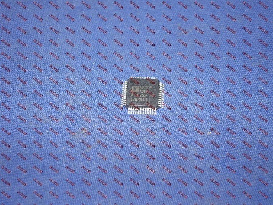 模数转换器AD7654ASTAD7654ASTZ