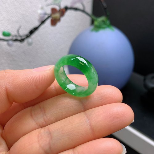 14-15圈口缅甸天然翡翠A货冰辣绿戒指176#