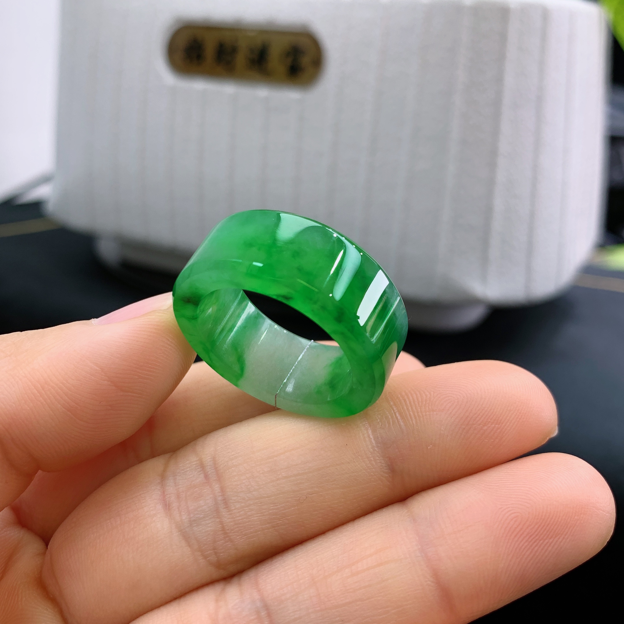 22-23圈口缅甸天然翡翠A货冰辣绿方戒戒指A562#