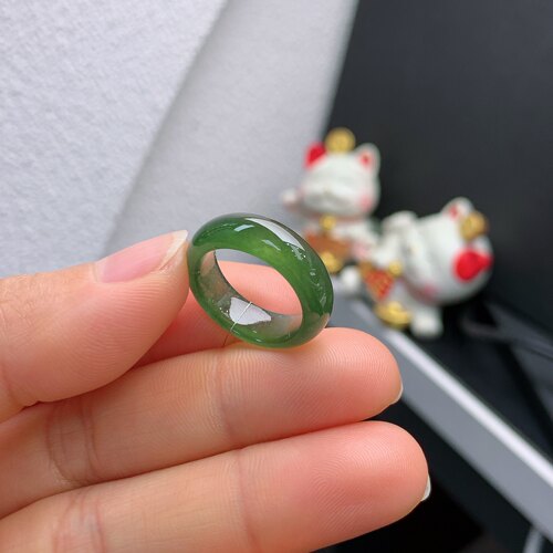 10圈口缅甸天然翡翠A货冰满色秋香绿戒指A1586#