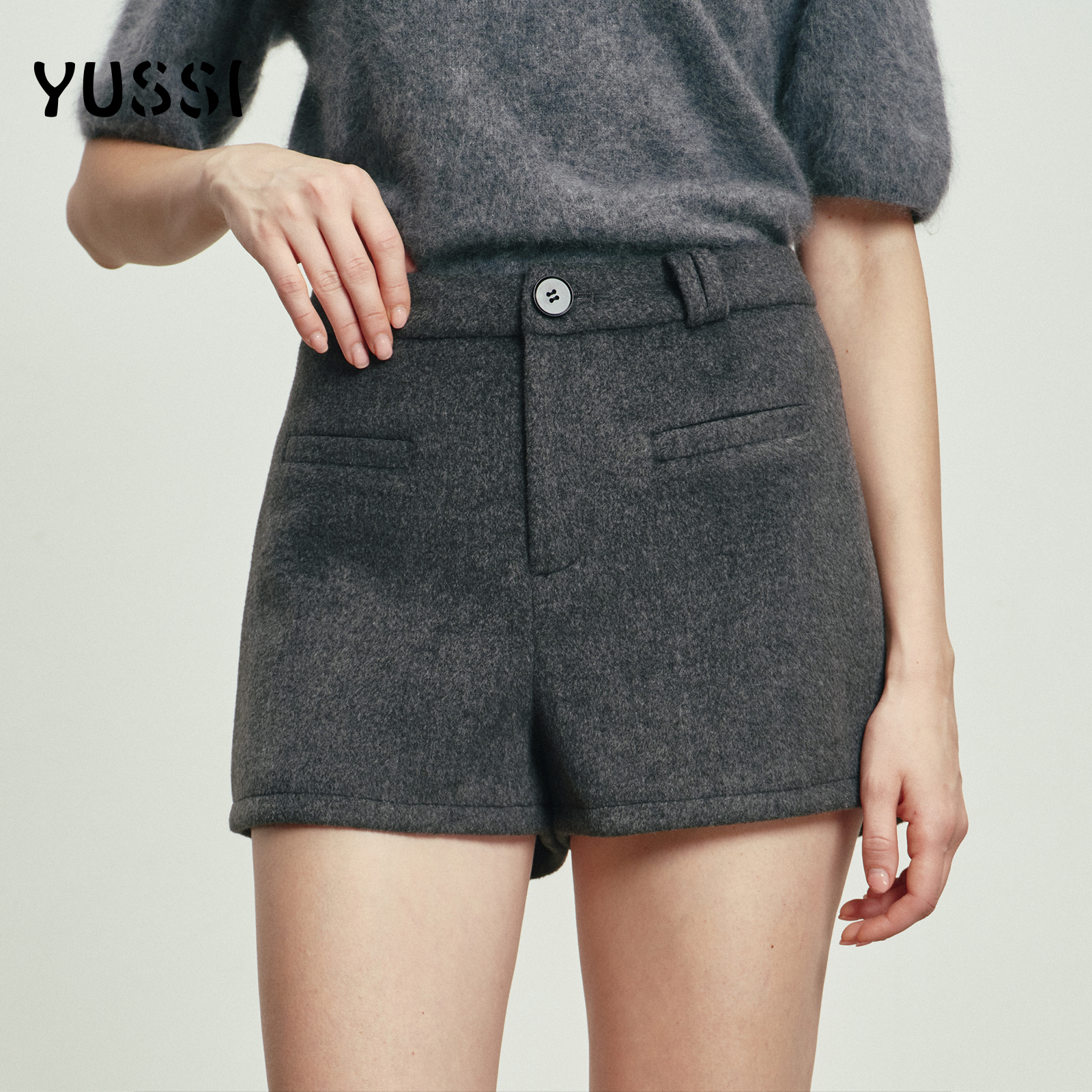 灰色高腰醋酸羊毛短裤女