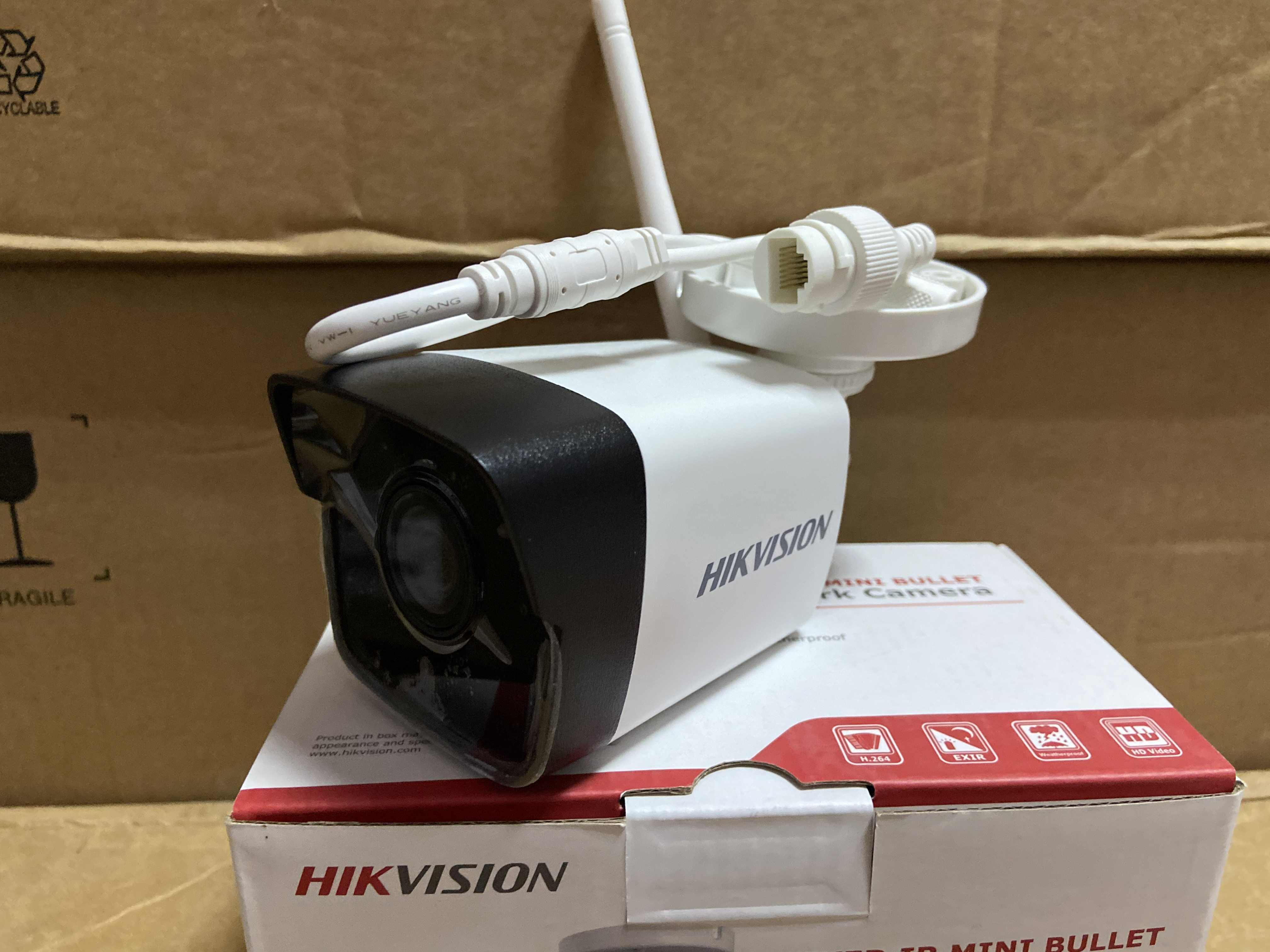 2CV1021海康英文版DS-2CV1021G0-IDW1 1080P 200万无线WIFI摄像头