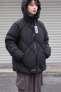 现货 正品CMF22AW OUTDOOR GARMENT COMFY DOWN连帽850蓬羽绒服