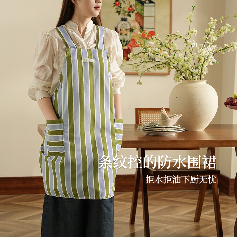 围裙厨房家用2025新款防水罩衣女高级感年轻款做饭防脏上班专用