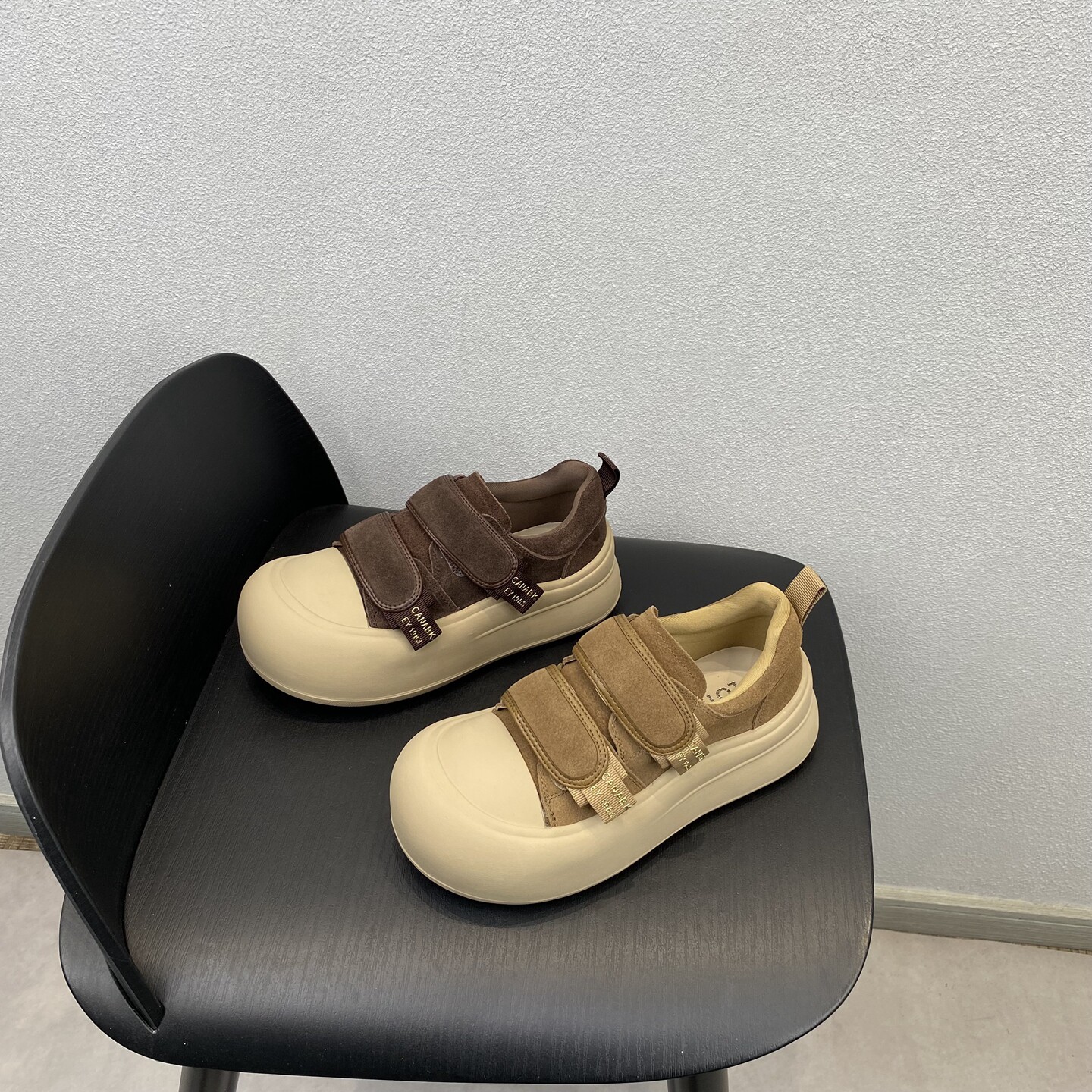 2025新款时尚百搭真皮圆头厚底舒适女鞋魔术贴轻便休闲板鞋面包鞋,女鞋,休闲板鞋,淘宝优惠券,粉丝福利购,淘宝优惠卷