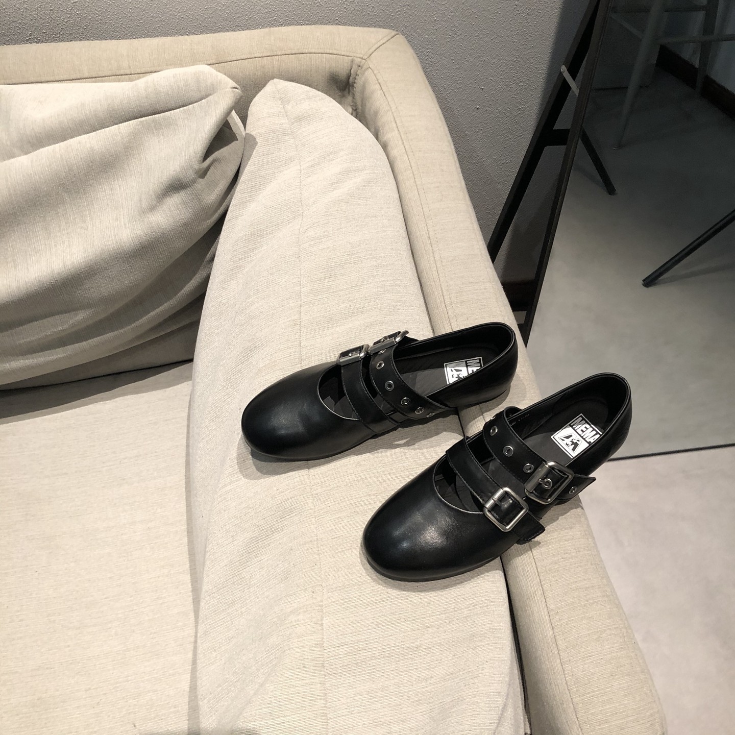 2026年新款欧美复古风黑色真皮玛丽珍鞋女双扣带铆钉休闲单鞋百搭,女鞋,玛丽珍鞋,淘宝优惠券,粉丝福利购,淘宝优惠卷