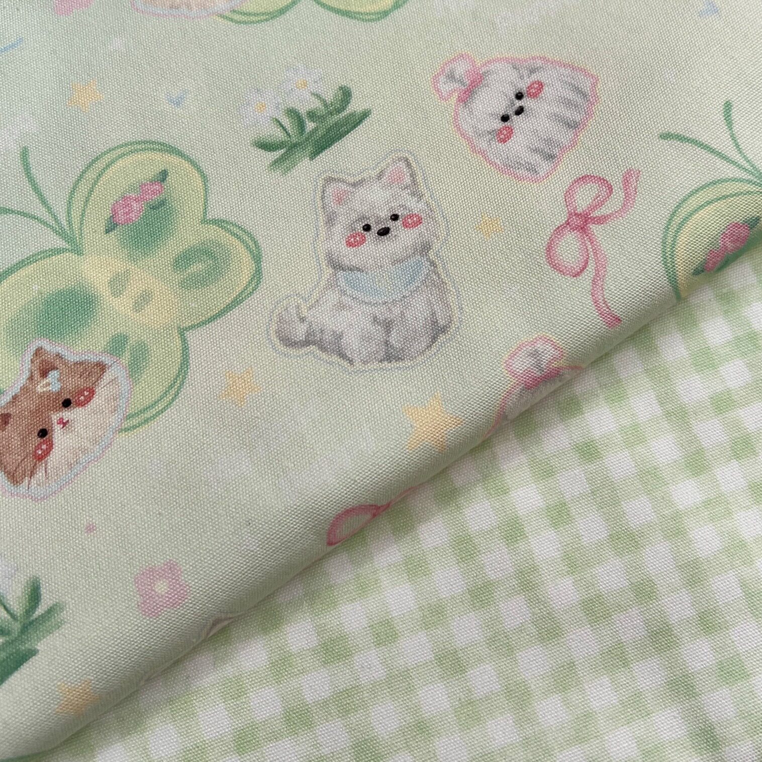 独家版权 萌萌狗狗  全棉8安帆布 手工DIY  面料图片