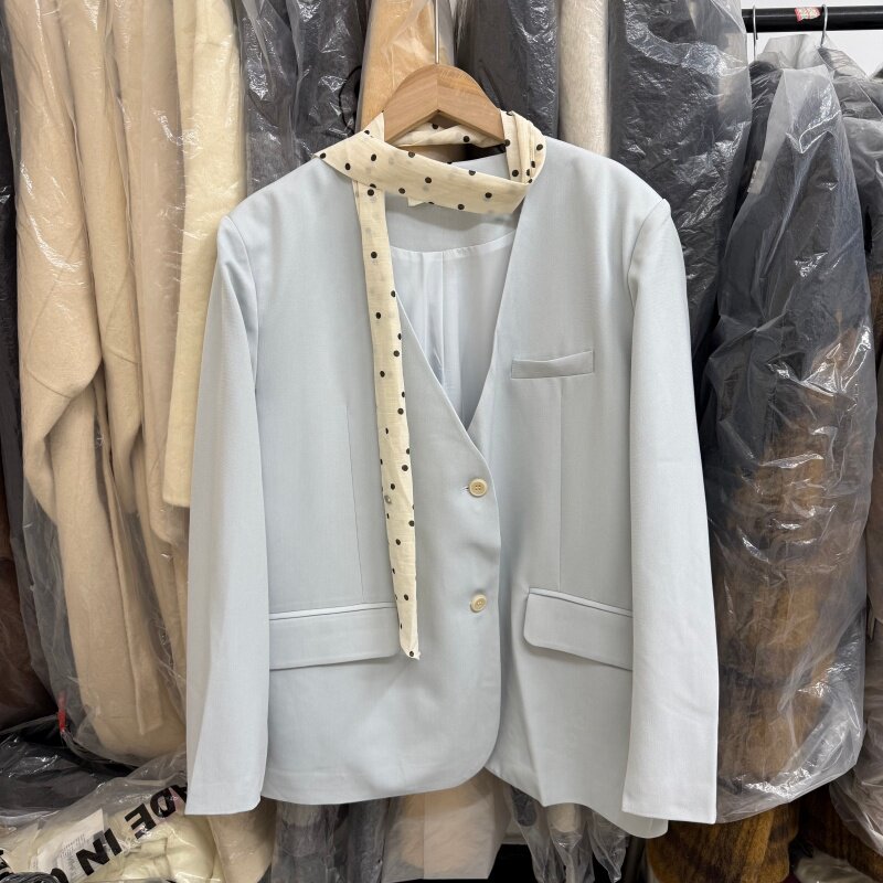 韩系温柔风配丝巾V领西装外套女高级感无领休闲小西服2026春9038