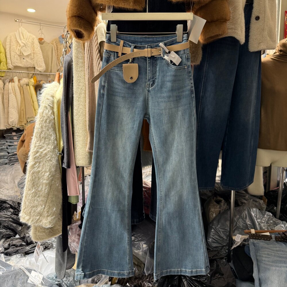 小个子修身显瘦微喇牛仔裤女2026春季新款高腰弹力百搭喇叭裤8200