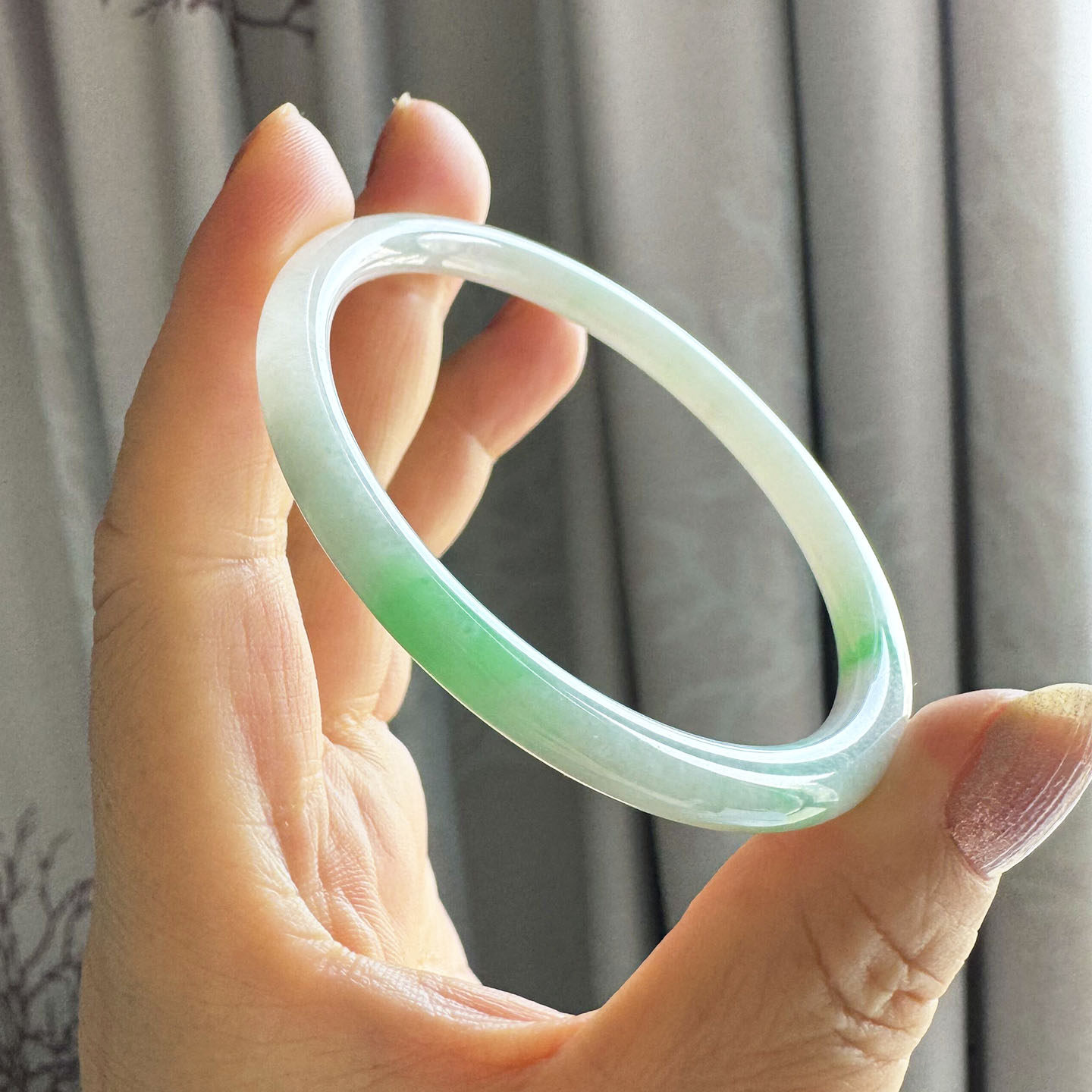 翡翠林 年轻阳绿细圆条翡翠手镯56缅甸天然A货冰种飘花叮当玉镯55