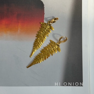 做旧小众耳环 HiOnion复古夸张金色树叶耳扣耳夹个性