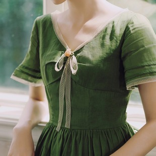 田园森女茶歇苎麻绿色收腰显瘦连衣裙 V领法式 拾光裁缝 绿野仙踪