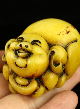 精工雕刻把件新疆和田玉送证书