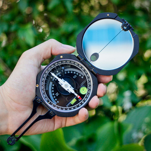 哈尔滨地质罗盘仪勘探专工具防磁户外多功能业指南北针坡度DQL