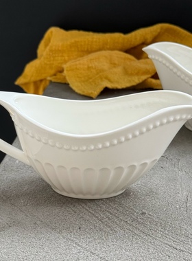 外贸珠点白色陶瓷酱料碗浮雕牛排烤肉酱料碗小碗引流奶壶奶盅