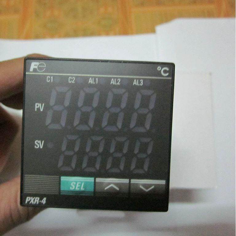 议价温控表 PXR4TCY1-8WM00-C