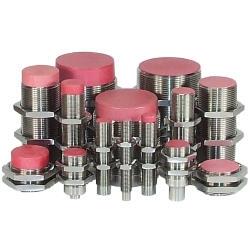 议价KRIZ 耐高温 接近开关 IN15-30HT-180