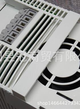 议价LENZE伦茨E82EV402_2B变频器E82EV402K2B