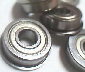 F605ZZ F605Z 5*14*5 带法兰边双密封盖轴承内径5外径14高度5毫米