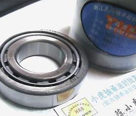 NJ207E 42207 35*72*17 TMB圆柱滚子轴承内径35外径72高度17毫米