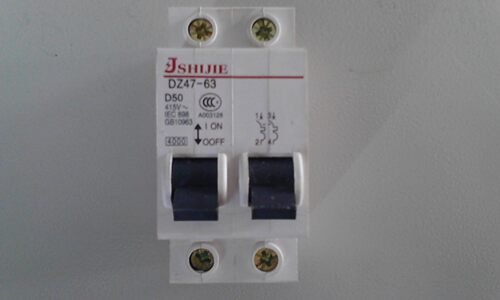 全力稳压器带市电稳压功能专用开关DZ47-63 D25---D50
